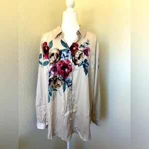 NWOT CITY CHIC FLORAL BUTTON DOWN TOP BLOUSE - CITY CHIC SIZE S (Size 16)